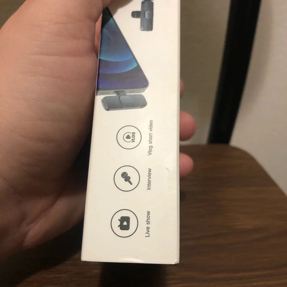 Wireless Lavalier Microphone For iPhone Support One To Two